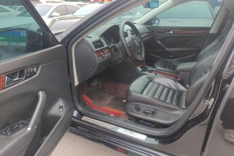 Used Volkswagen Passat 2011 1.8TSI DSG Prestige Edition Driver Seat