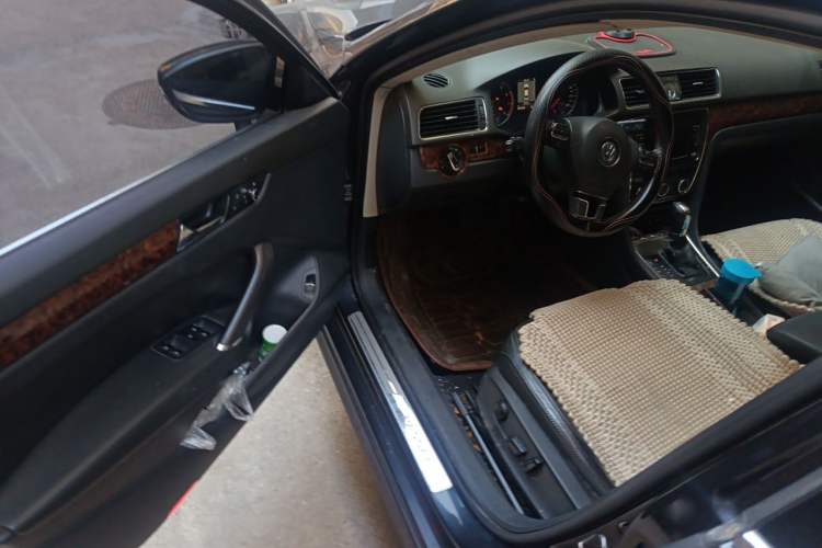 Used Volkswagen Passat 2011 1.8TSI DSG Prestige Edition Driver Seat