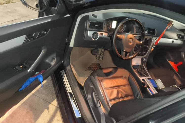 Used Volkswagen Passat 2011 1.8TSI Automatic Prestige Edition Driver Seat