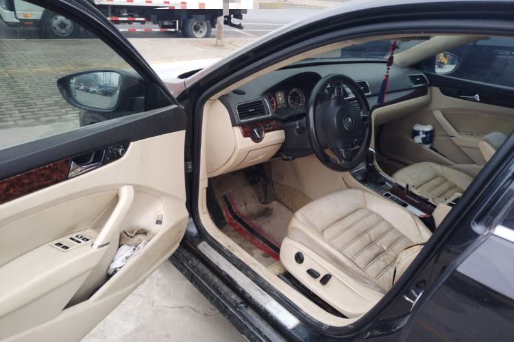 Used Volkswagen Passat 2011 1.8TSI DSG Prestige Edition Driver Seat