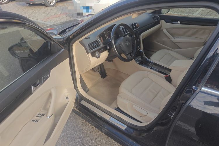 Used Volkswagen Passat 2011 1.8 TSI DSG Prestige Edition Driver Seat