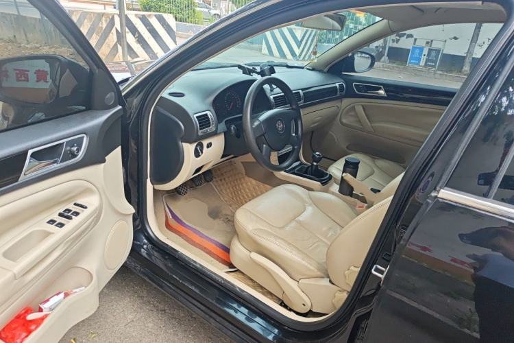Used Volkswagen Passat 2011 1.8T Manual Luxury Model Driver Seat