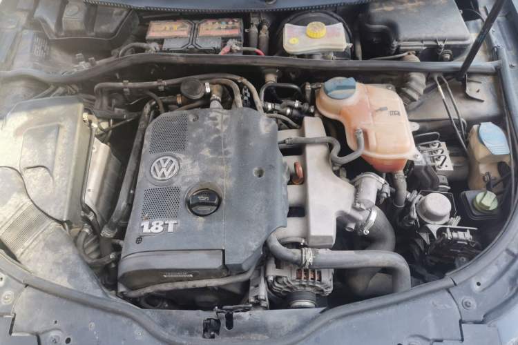 Used Volkswagen Passat 2011 1.8T Automatic Luxury Model Engine Bay