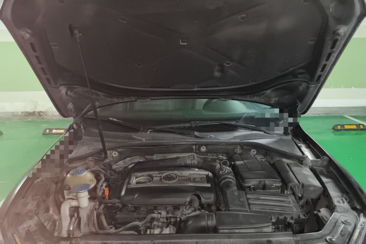Used Volkswagen Passat 2011 1.8TSI DSG Prestige Edition Engine Bay