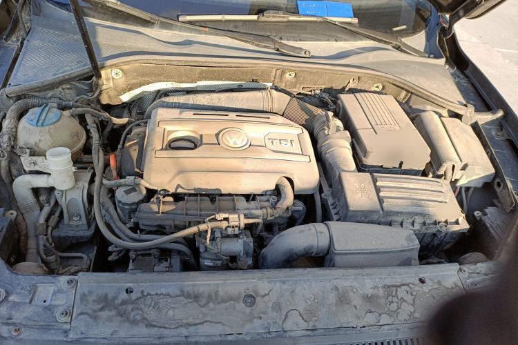 Used Volkswagen Passat 2011 2.0 TSI DSG Premium Edition Engine Bay