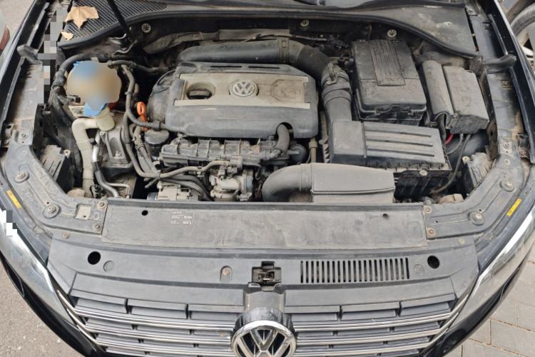 Used Volkswagen Passat 2011 1.8TSI DSG Prestige Edition Engine Bay