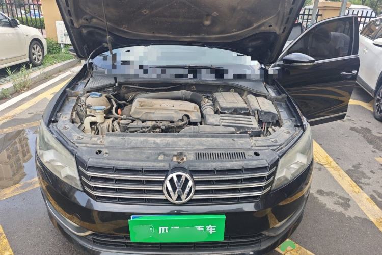 Used Volkswagen Passat 2011 1.8TSI Automatic Prestige Edition Engine Bay