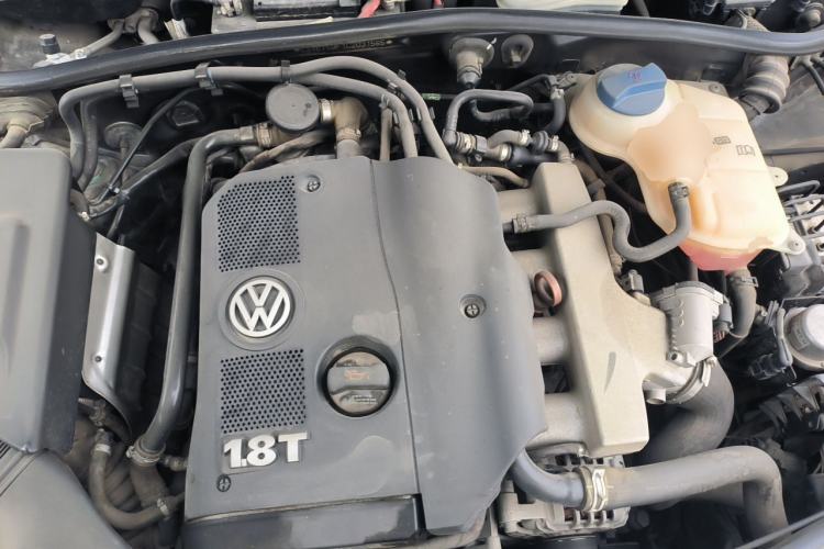 Used Volkswagen Passat 2011 1.8T Automatic Luxury Model Engine Bay