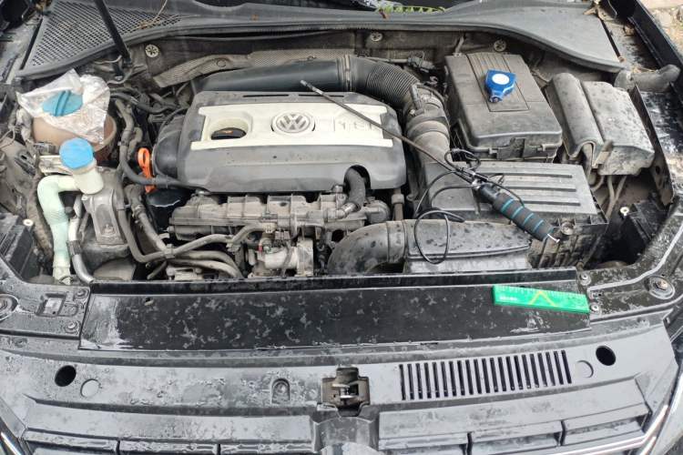 Used Volkswagen Passat 2011 1.8TSI DSG Prestige Edition Engine Bay