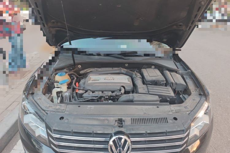 Used Volkswagen Passat 2011 1.8TSI Automatic Prestige Edition Engine Bay