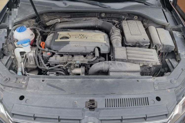 Used Volkswagen Passat 2011 1.8 TSI DSG Prestige Edition Engine Bay