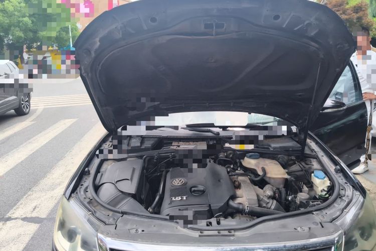 Used Volkswagen Passat 2011 1.8T Automatic Luxury Model Engine Bay