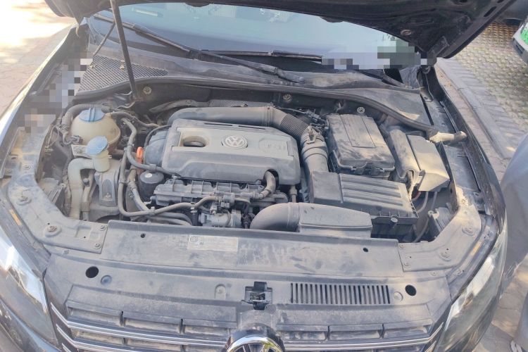 Used Volkswagen Passat 2011 1.8TSI DSG Prestige Edition Engine Bay