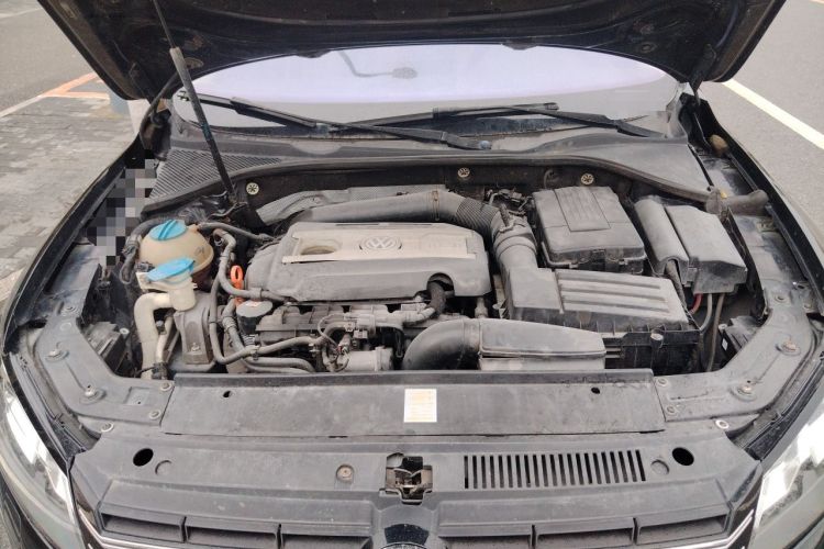 Used Volkswagen Passat 2011 1.8TSI DSG Prestige Edition Engine Bay
