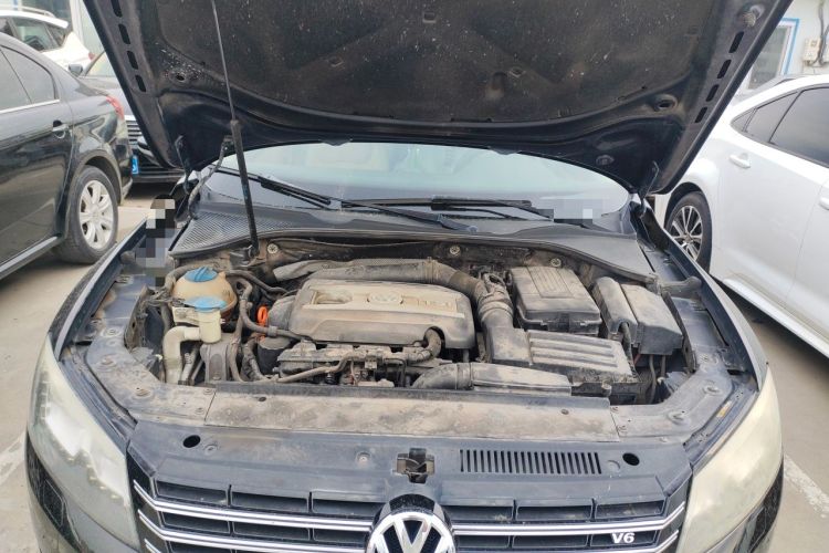 Used Volkswagen Passat 2011 2.0 TSI DSG Ultimate Edition Engine Bay