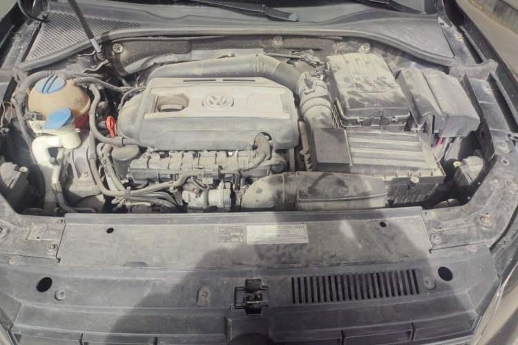 Used Volkswagen Passat 2011 2.0 TSI DSG Premium Edition Engine Bay