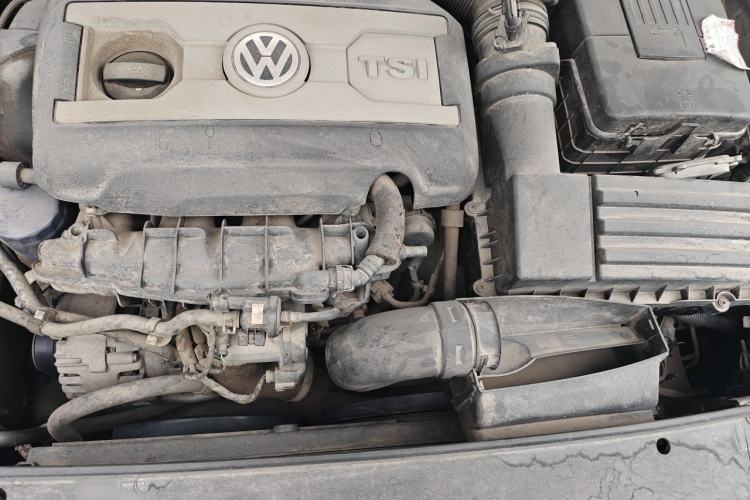 Used Volkswagen Passat 2011 1.8 TSI DSG Prestige Edition Engine Bay