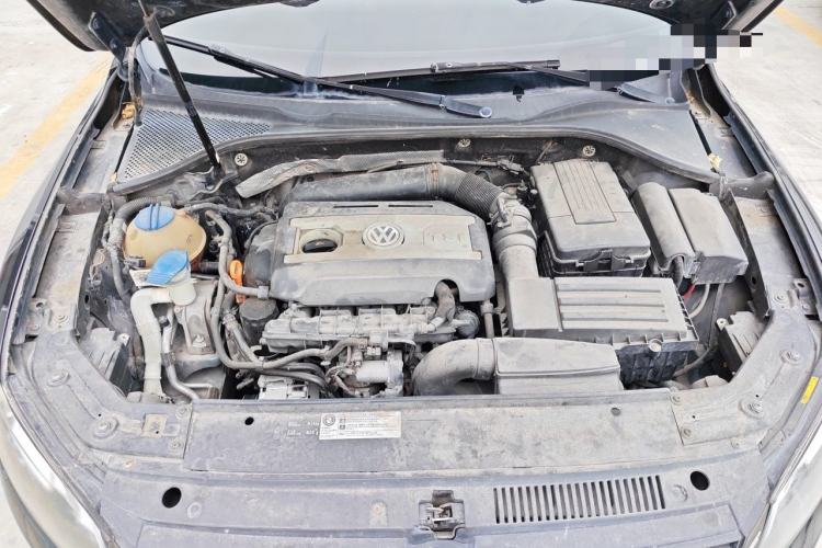 Used Volkswagen Passat 2011 1.8TSI DSG Prestige Edition Engine Bay