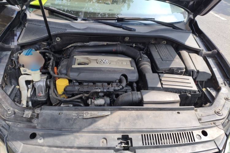 Used Volkswagen Passat 2011 1.8TSI Automatic Prestige Edition Engine Bay