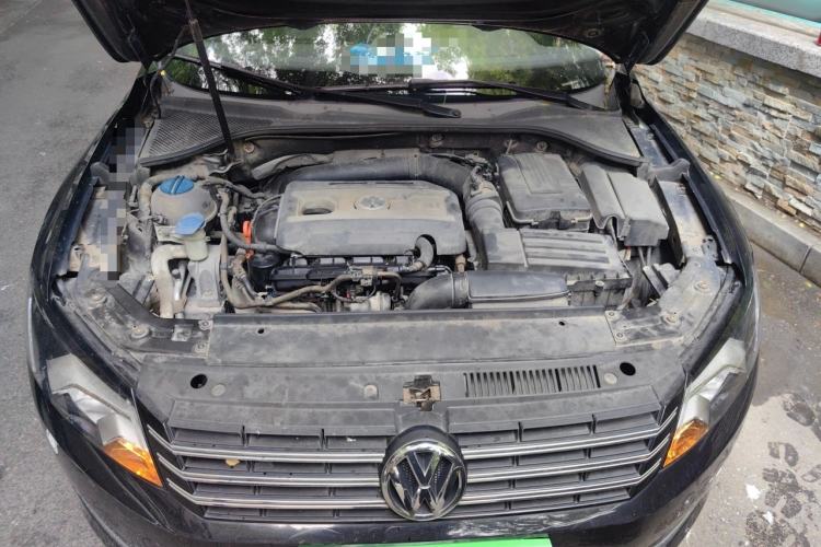Used Volkswagen Passat 2011 1.8 TSI DSG Prestige Edition Engine Bay