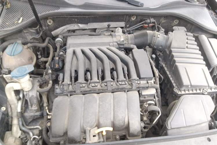 Used Volkswagen Passat 2011 3.0L V6 DSG Flagship Deluxe Edition Engine Bay