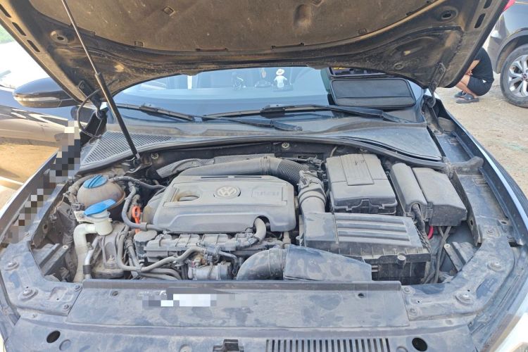 Used Volkswagen Passat 2011 1.8 TSI DSG Prestige Edition Engine Bay