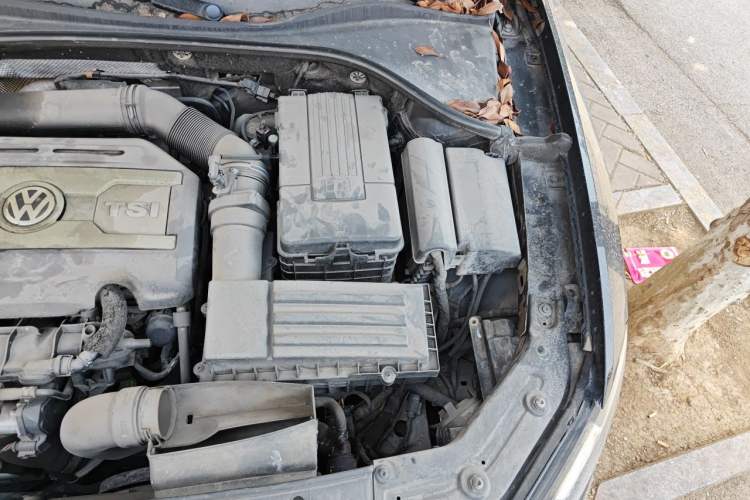 Used Volkswagen Passat 2011 1.8TSI Automatic Prestige Edition Engine Bay Left