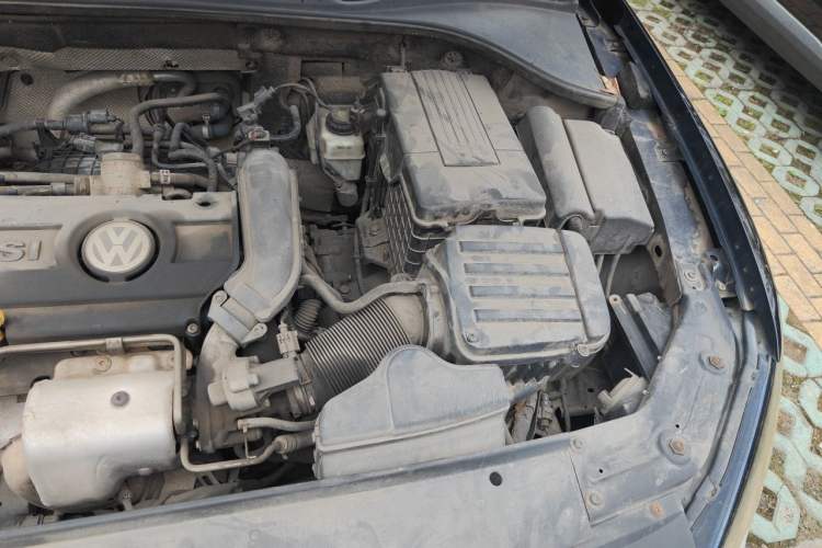 Used Volkswagen Passat 2011 1.4 TSI DSG Prestige Edition Engine Bay Left