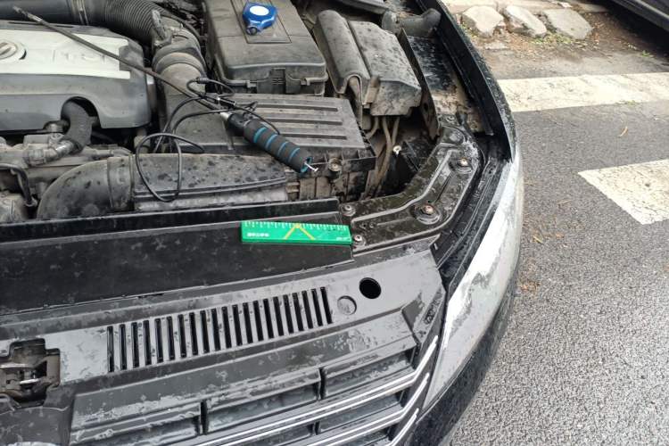 Used Volkswagen Passat 2011 1.8TSI DSG Prestige Edition Engine Bay Left