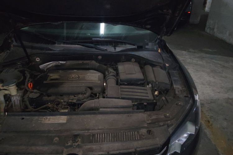 Used Volkswagen Passat 2011 1.8 TSI DSG Prestige Edition Engine Bay Left