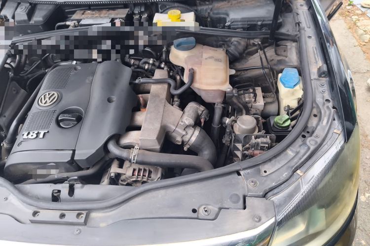 Used Volkswagen Passat 2011 1.8T Automatic Luxury Model Engine Bay Left