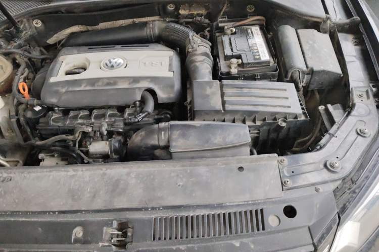 Used Volkswagen Passat 2011 1.8 TSI DSG Prestige Edition Engine Bay Left
