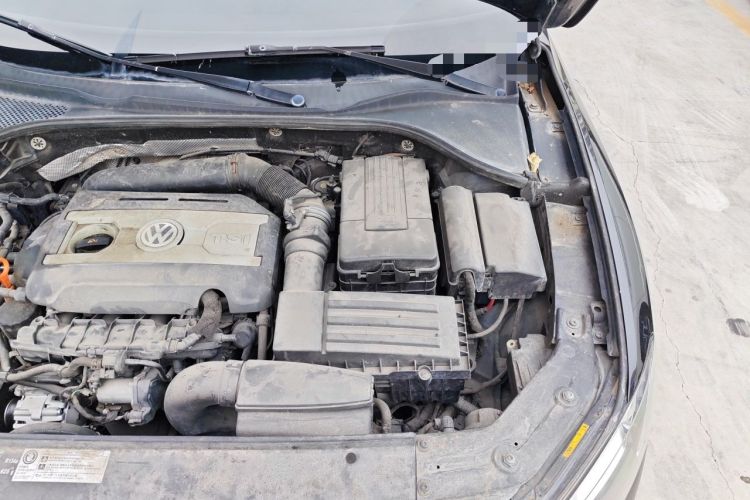 Used Volkswagen Passat 2011 1.8TSI DSG Prestige Edition Engine Bay Left