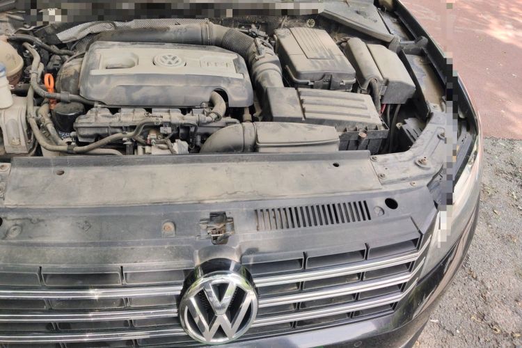 Used Volkswagen Passat 2011 2.0 TSI DSG Ultimate Edition Engine Bay Left