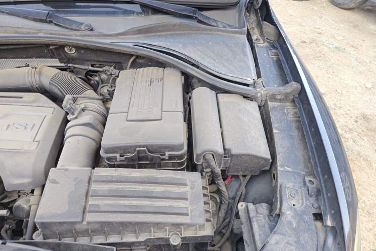 Used Volkswagen Passat 2011 1.8 TSI DSG Prestige Edition Engine Bay Left