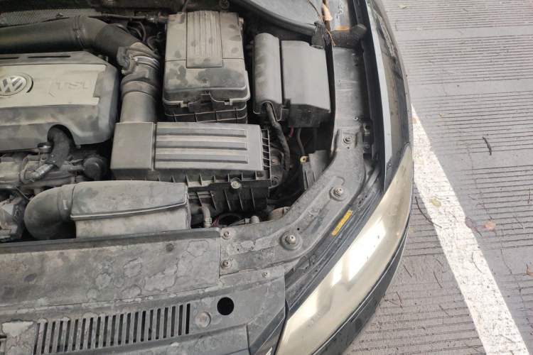 Used Volkswagen Passat 2011 2.0 TSI DSG Premium Edition Engine Bay Left
