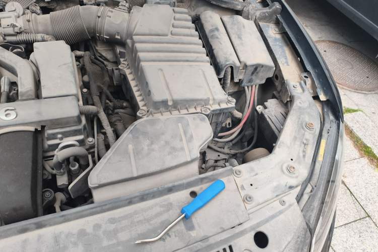 Used Volkswagen Passat 2011 3.0L V6 DSG Flagship Deluxe Edition Engine Bay Left