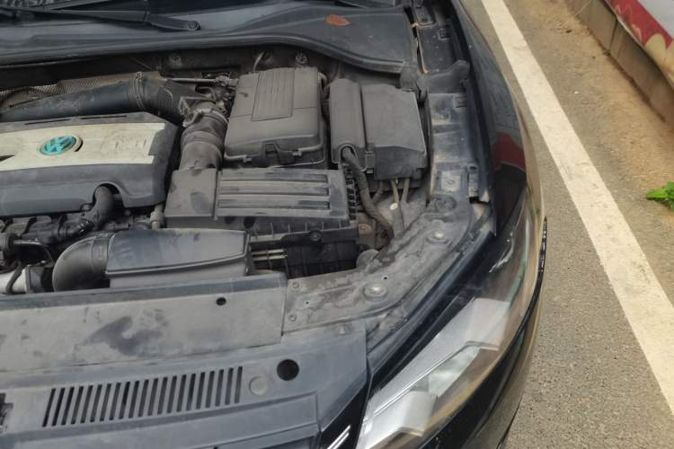 Used Volkswagen Passat 2011 1.8TSI Automatic Prestige Edition Engine Bay Left