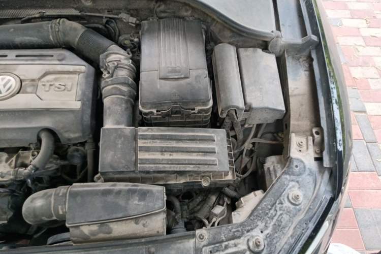 Used Volkswagen Passat 2011 1.8 TSI DSG Prestige Edition Engine Bay Left