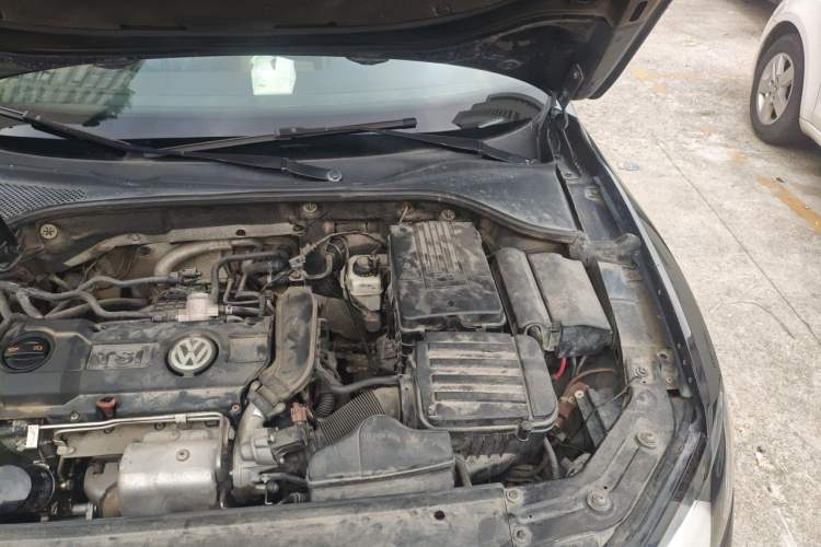 Used Volkswagen Passat 2011 1.4 TSI DSG Prestige Edition Engine Bay Left