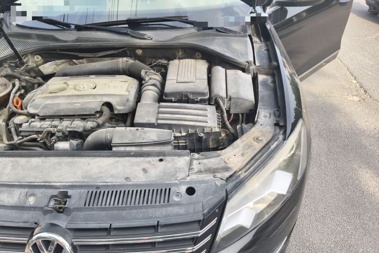 Used Volkswagen Passat 2011 1.8TSI Automatic Prestige Edition Engine Bay Left