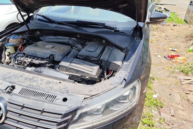 Used Volkswagen Passat 2011 1.8 TSI DSG Prestige Edition Engine Bay Left