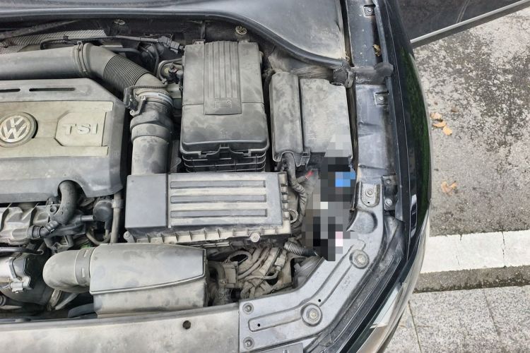 Used Volkswagen Passat 2011 1.8TSI Automatic Prestige Edition Engine Bay Left