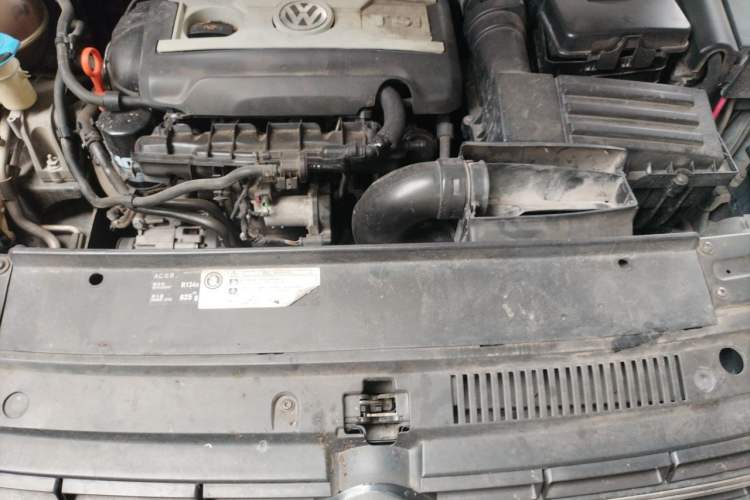 Used Volkswagen Passat 2011 1.8TSI DSG Prestige Edition Engine Bay