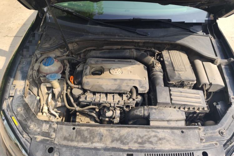 Used Volkswagen Passat 2011 1.8 TSI DSG Ultimate Edition Engine Bay