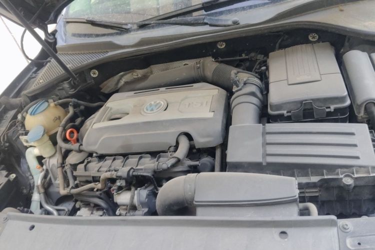 Used Volkswagen Passat 2011 2.0 TSI DSG Premium Edition Engine Bay