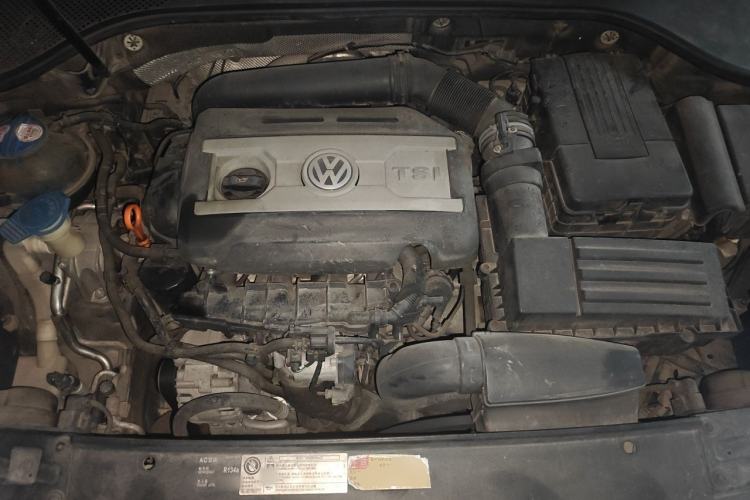 Used Volkswagen Passat 2011 1.8TSI DSG Prestige Edition Engine Bay