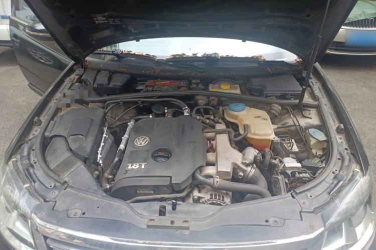 Used Volkswagen Passat 2011 1.8T Automatic Luxury Model Engine Bay