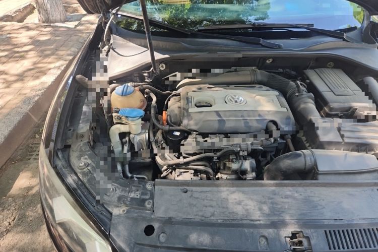 Used Volkswagen Passat 2011 1.8 TSI DSG Prestige Edition Engine Bay Right