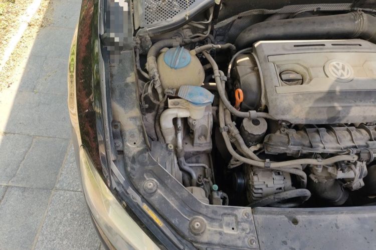 Used Volkswagen Passat 2011 1.8TSI DSG Prestige Edition Engine Bay Right